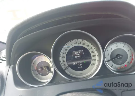 2013 Mercedes-Benz C 250 Luxury/Sport z USA, uszkodzony, nr VIN WDDGF4HB7DR289928